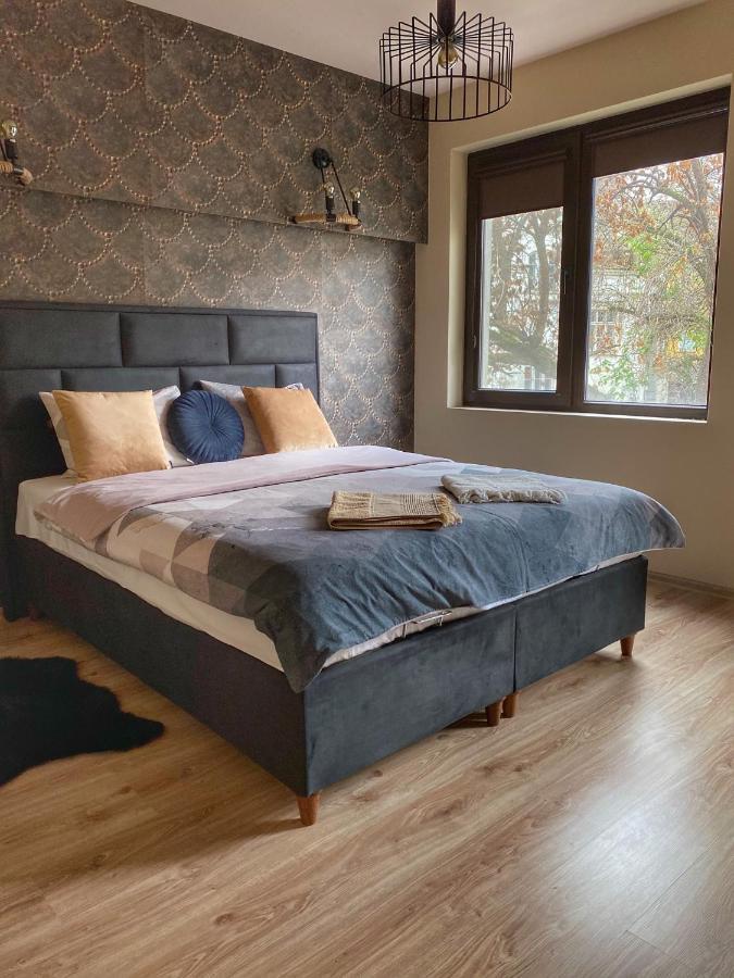 Stylish Urban Apart New 2021 Close To The Beach Varna Esterno foto